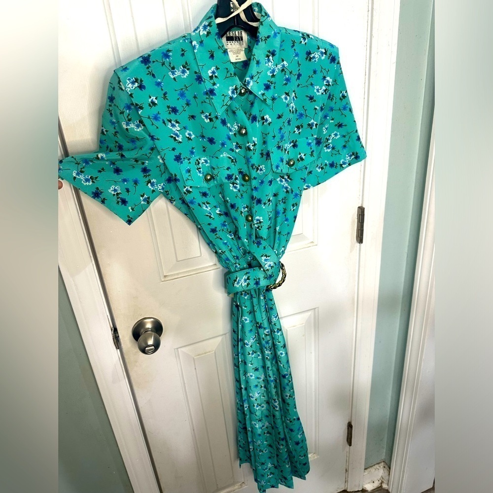 Vintage Leslie Fay Teal Floral Shirtwaist Dress with belt